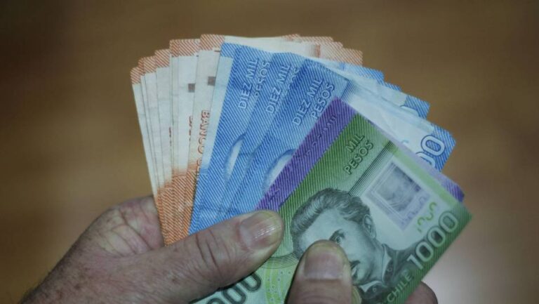 Quedan pocos días: ¿Cómo postular al bono para trabajadoras y trabajadores culturales?