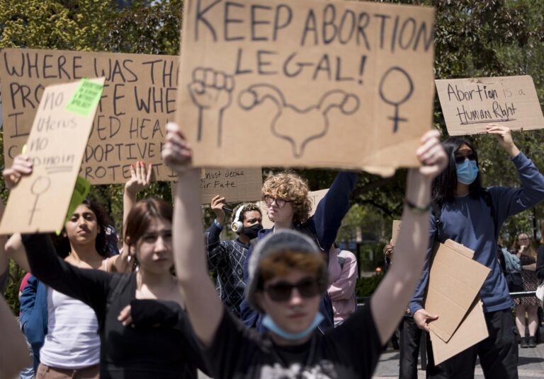 Estados Unidos: Juez en Luisiana bloqueó temporalmente la prohibición del aborto