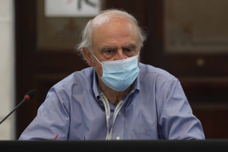 Squella llamó a leer la propuesta de Constitución: 