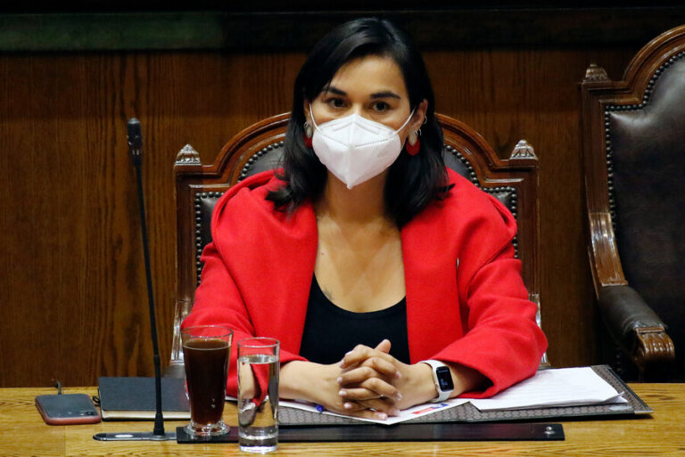 Parlamentarios de oposición criticaron a los de Chile Vamos por evitar la acusación contra ministra Siches