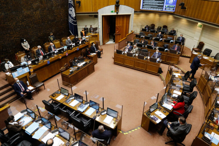 Comisión de Constitución aprobó bajar quorum a 4/7 para reformas constitucionales