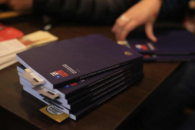 Consejo de la Facultad de Derecho de la PUC detalló sus desacuerdos con la nueva Constitución