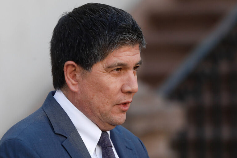 Subsecretario Monsalve por desórdenes en el Instituto Nacional: 