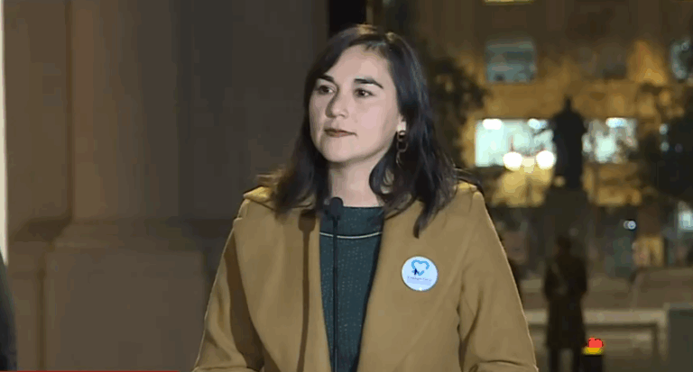 Ministra Siches anunció ampliación de querella contra Héctor Llaitul tras dichos reivindicatorios