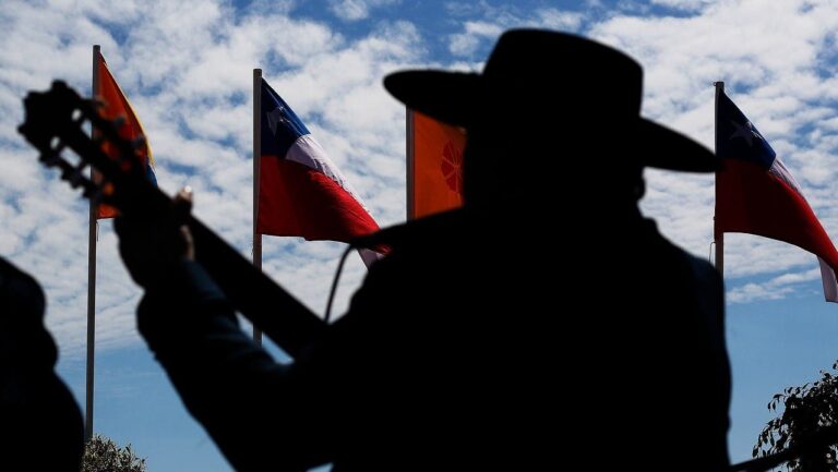 Atención, pensionados/as: ¿Cómo cobrar el aguinaldo de Fiestas Patrias?