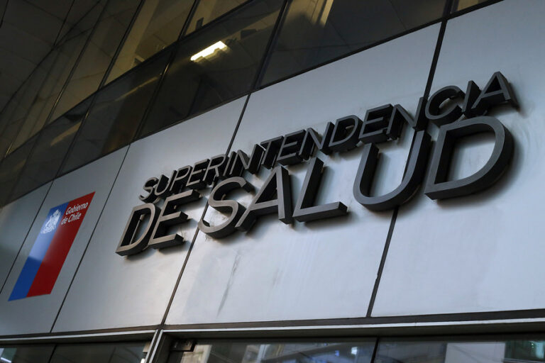 Superintendente de Salud: “El futuro de las Isapres depende de las propias Isapres”