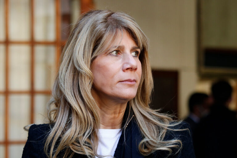 Senadora Rincón llamó a convocar elecciones para una nueva Convención Constitucional