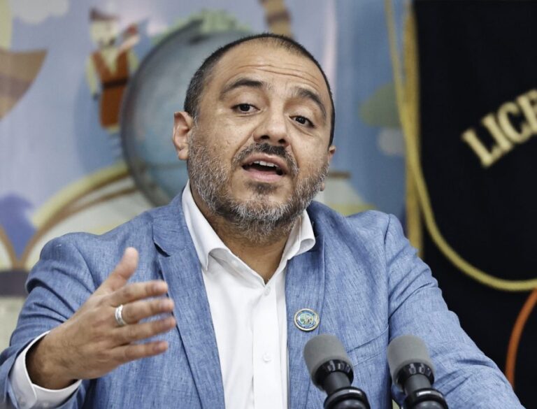 Ministro Ávila por incidentes en el Instituto Nacional: 