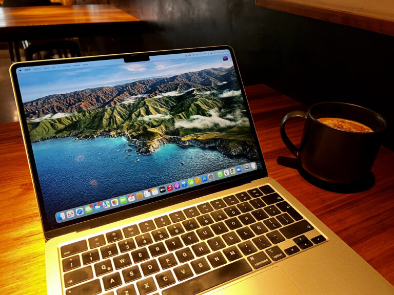 Review del MacBook Air 2022: El necesario rediseño al computador más vendido de Apple