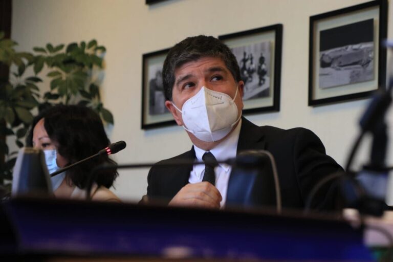 Gobierno presenta indicaciones a proyecto contra el narcotráfico