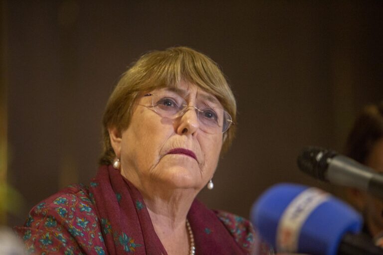 Bachelet por informe de DD.HH. en China: 