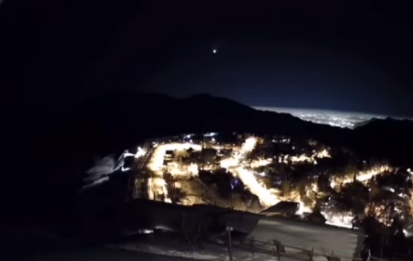 Cámara registró el momento de la caída de un meteoro sobre Santiago