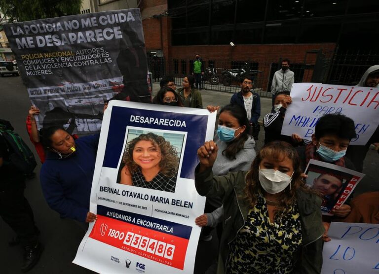 Ecuador: Lasso destituye a dos generales de la Policía y pide renuncia a ministro del Interior tras caso de femicidio