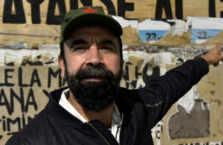 Hugo Gutiérrez compartió comparación del triunfo del Rechazo con la historia de Jesús: “El pueblo necesitado lo rechazó”