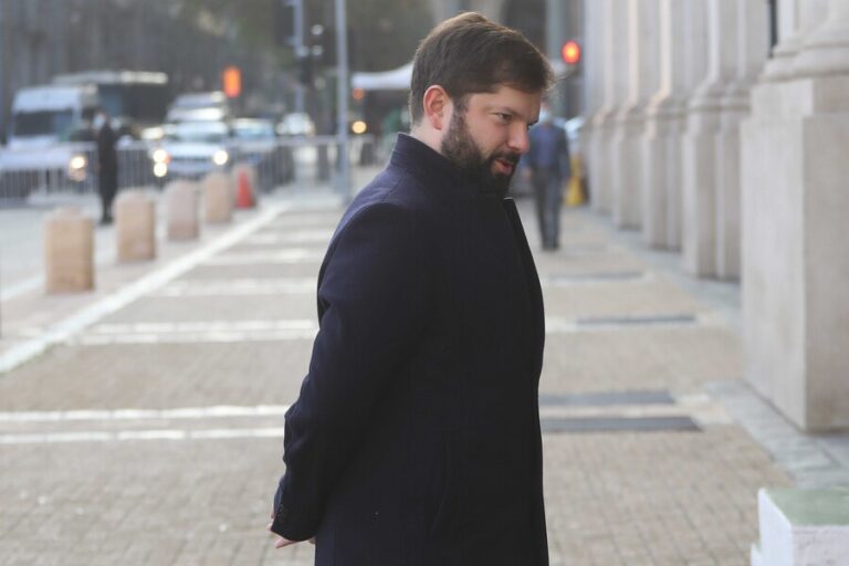 Pdte. Boric suspendió reunión con embajador de Israel: Entrega de cartas credenciales se reagendaría