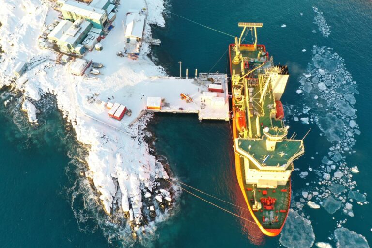 “Me advirtieron evitar un edificio a menos que quisiera ser violada”: Estudio revela acosos sexuales en base antártica de EE.UU.