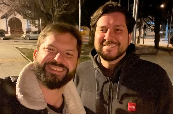 Pdte. Boric junto a su hermano en la previa de la votación: 