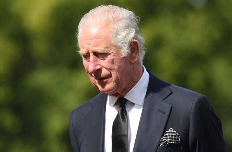 Carlos III fue proclamado rey en la capital escocesa de Edimburgo