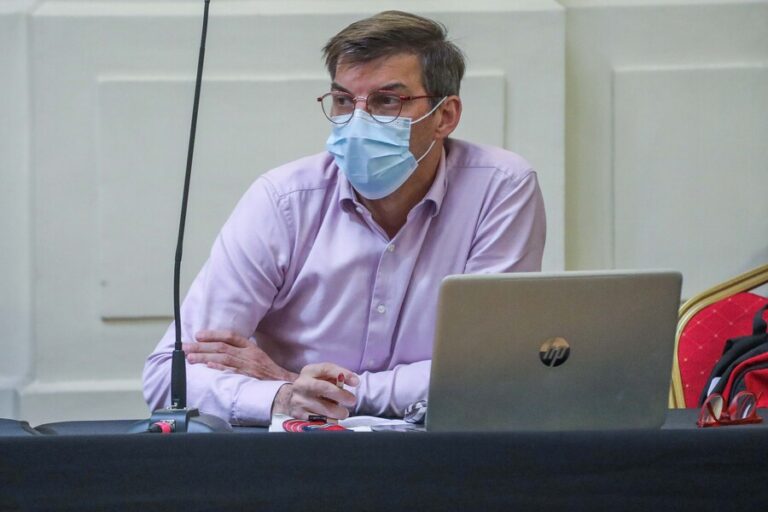 Stingo dice que las razones atribuibles a la CC por el triunfo del Rechazo 