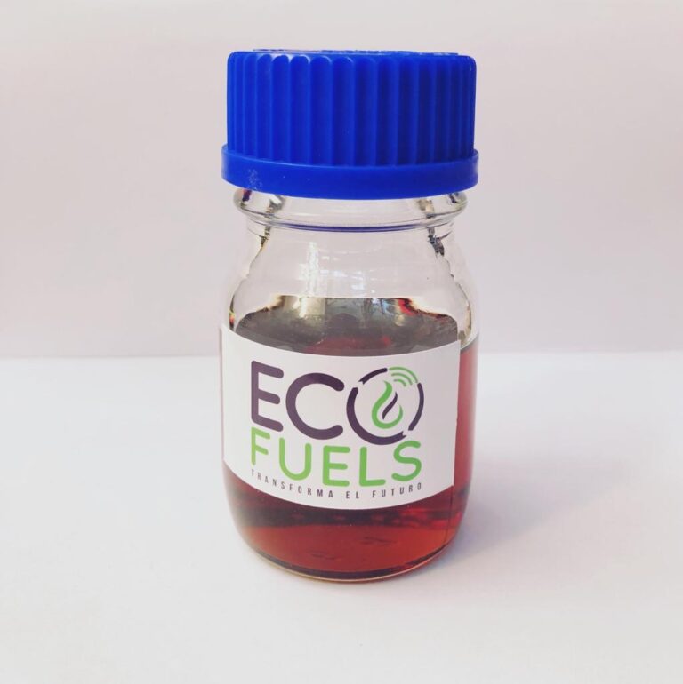 Startup chilena logra producir combustible sintético a partir de plástico triturado