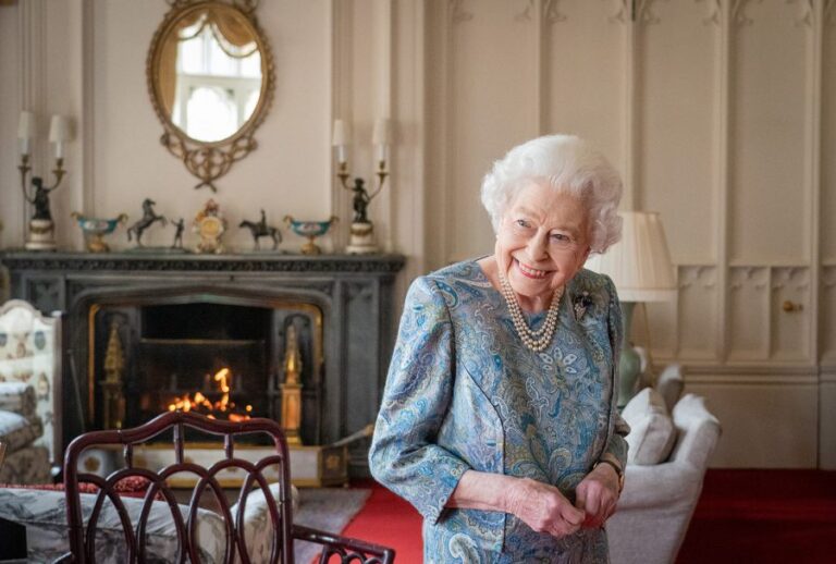 Tras 7 décadas liderando la monarquía: Reina Isabel II murió a los 96 años en el Castillo de Balmoral