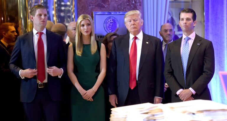 Fiscal general de Nueva York presenta demanda contra Donald Trump por fraude expansivo