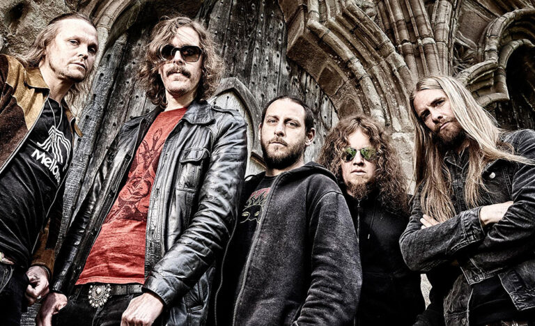 Opeth le ofreció pases backstage al pdte. Boric: 