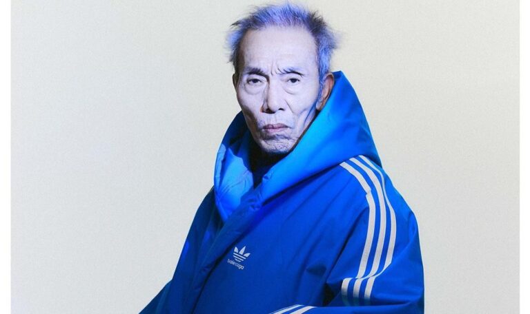 Con el pelo azul y tacones: Actor O Yeong-su, de 