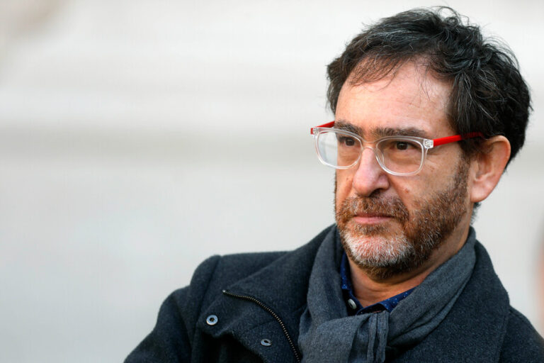 García abordó quiebra de CVV en comisión del Senado: 