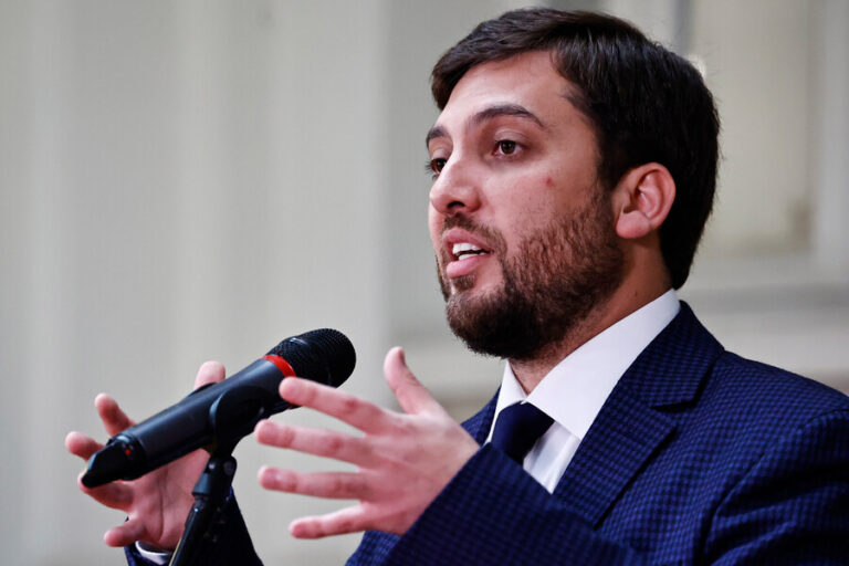 Raúl Soto renuncia a la presidencia de la Cámara: 