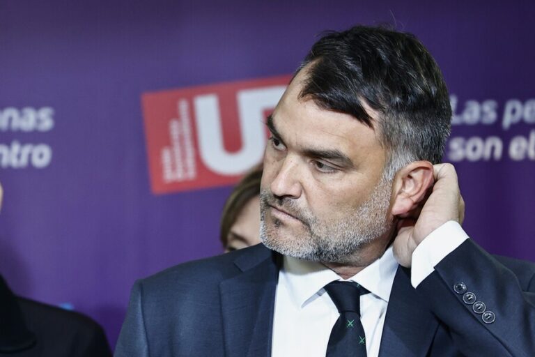 Macaya se abre a discutir sobre cárcel especial para reos de PP.OO: 