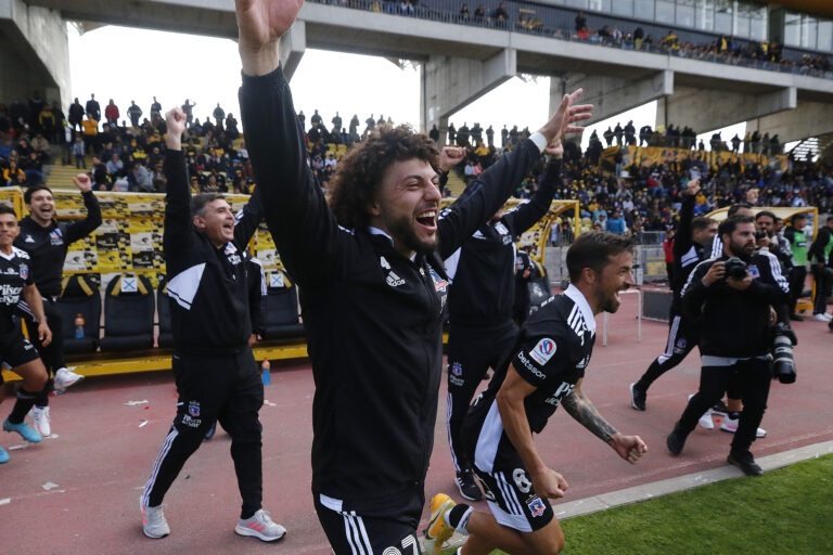 En imágenes: La celebración de Colo Colo tras consagrase campeón del fútbol chileno