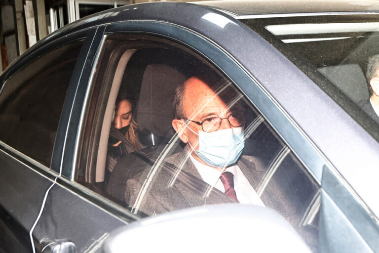 Prisión preventiva para el ex comandante Cheyre: Ministra Rutherford lo procesó por perjuicio fiscal