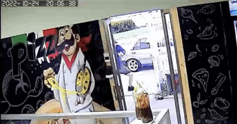 Balacera en pizzería de Coronel dejó a un joven de 16 años en riesgo vital