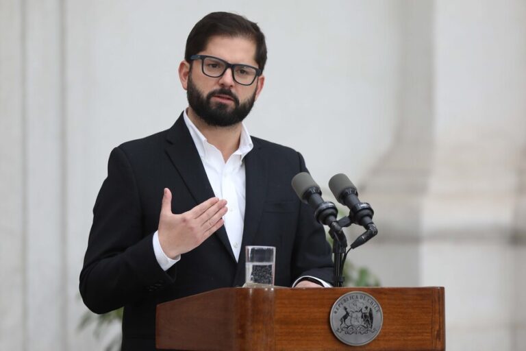 Pdte. Boric asistirá al cambio de mando en Brasil: Sostendrá reunión bilateral con Lula