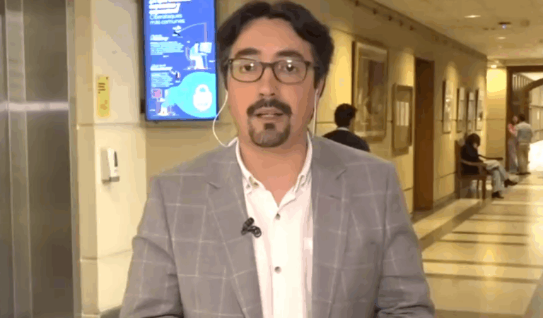 Latorre y diálogo constitucional: 