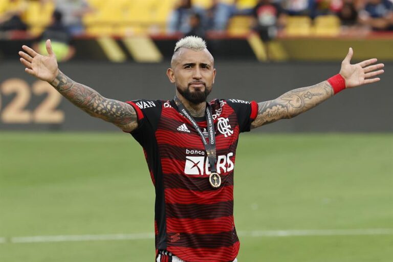 El rey conquista la Libertadores: Arturo Vidal consiguió la copa junto al Flamengo