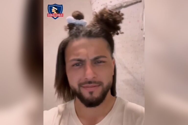 Maximiliano Falcón cumplió la apuesta y alisó su característica cabellera