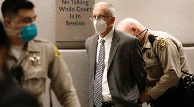 Condenan a ginecólogo por 5 cargos de abuso sexual: Más de 200 mujeres lo denunciaron