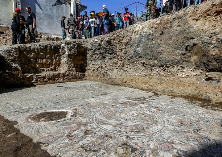 Descubren en Siria un mosaico romano de 120 metros cuadrados intacto: Tiene 1.700 años de antigüedad y aparece Hércules