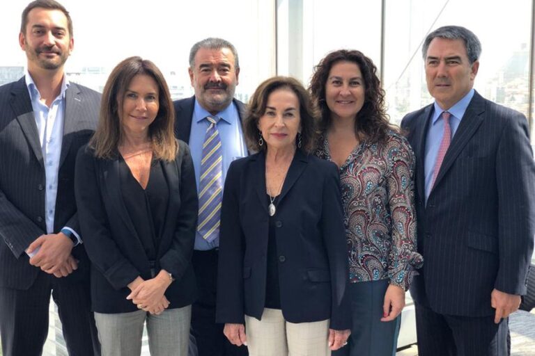 Familia Luksic es mencionada en el listado de millonarios más contaminantes del mundo