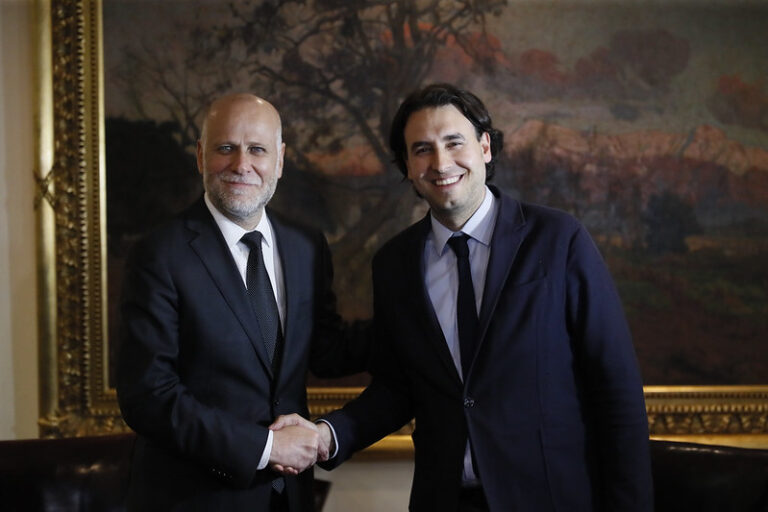 Elizalde se reunió con Mirosevic para felicitarlo y confirmó que Soto continuará participando del diálogo constituyente