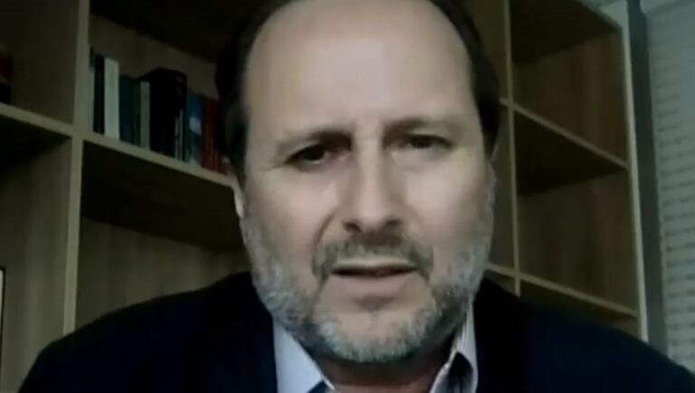 Zarko Luksic y la postura de Amarillos sobre incluir expertos en proceso constitucional: 