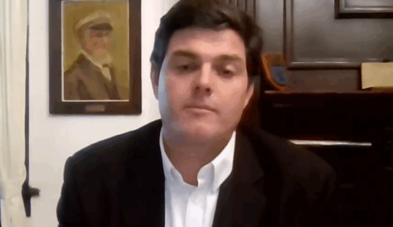 Alcalde de Zapallar y restricción a menores en la comuna: 