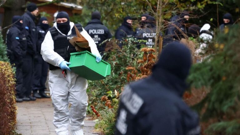 Alemania: Detienen a 25 presuntos extremistas de derecha por conspirar para derrocar al Gobierno