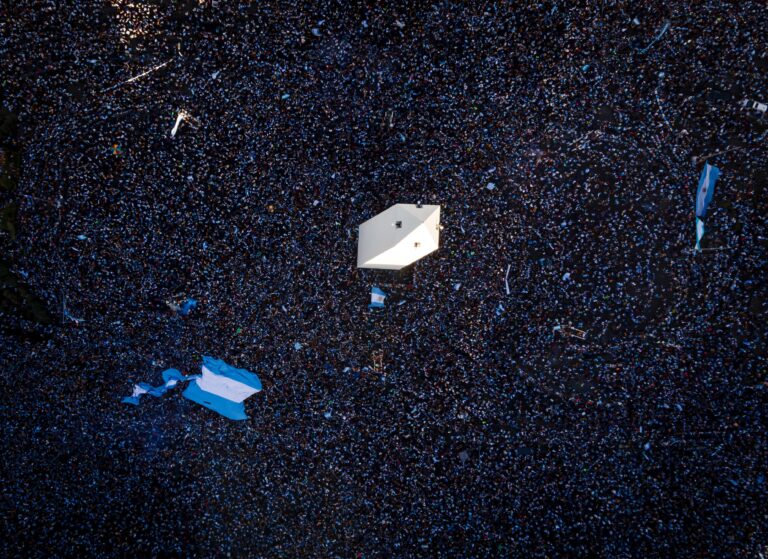Gobierno argentino decretará feriado este martes 20 para celebrar triunfo de la selección en la Copa del Mundo