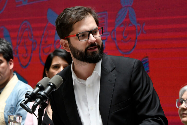 Pdte. Boric a los partidos políticos: 