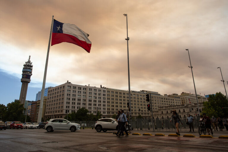 Académico U. de Chile y críticas sobre alerta por riesgo sanitario: 