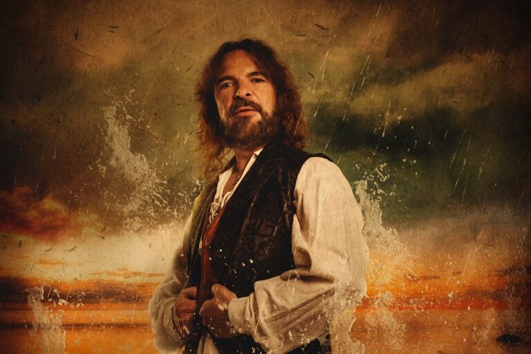 “Mohamed”, de Mägo de Oz, desdramatiza el éxito del género urbano: 