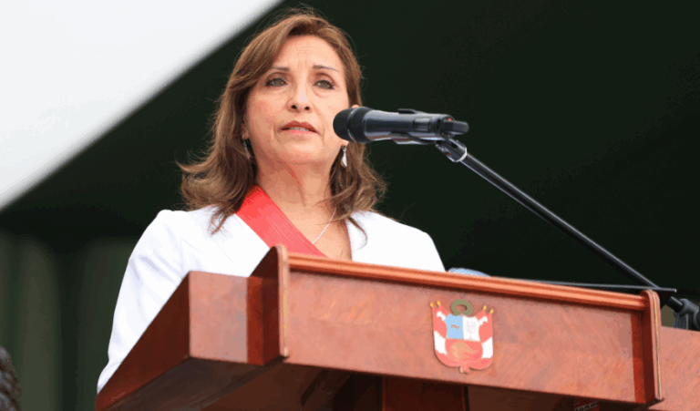 Dina Boluarte afirmó que la democracia peruana es 
